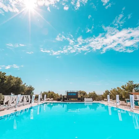 Obonjan Island فندق